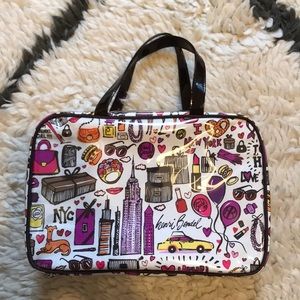 Henri Bendel large hanging wknd travel case